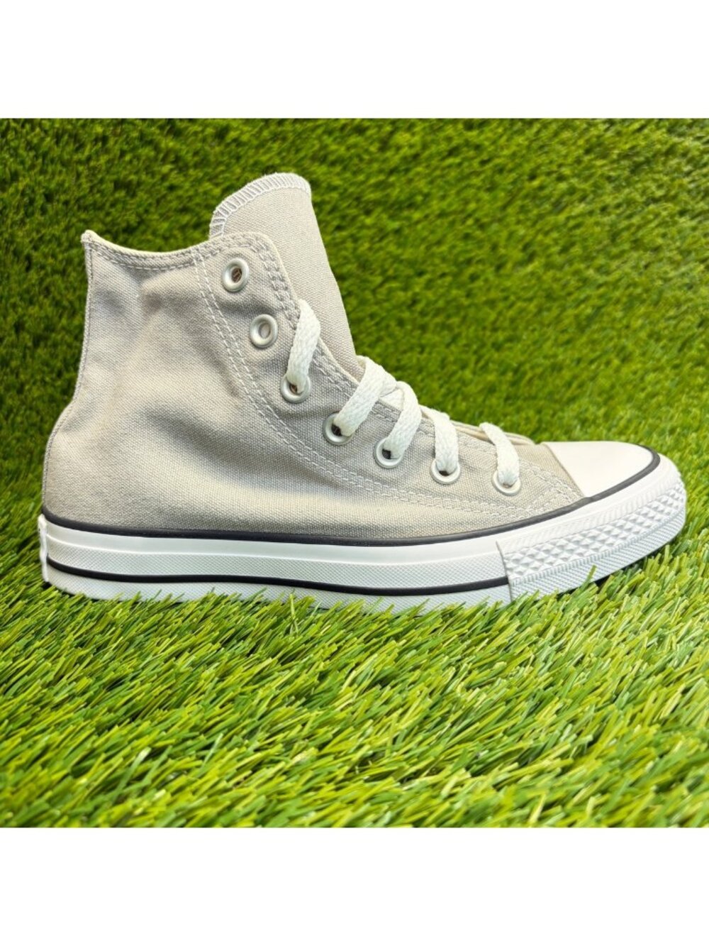 Converse Chuck Taylor All Star High Womens Size 6 Gray Athletic Shoes Sneakers